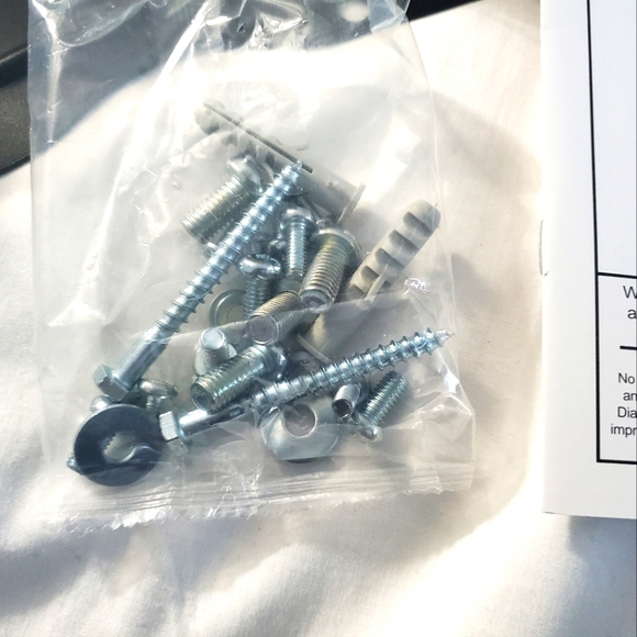 : NIB 17"- 42" Swivel / Tilt TV Wall Mount Armstrong Up to 66 lbs - Picture 9 of 12